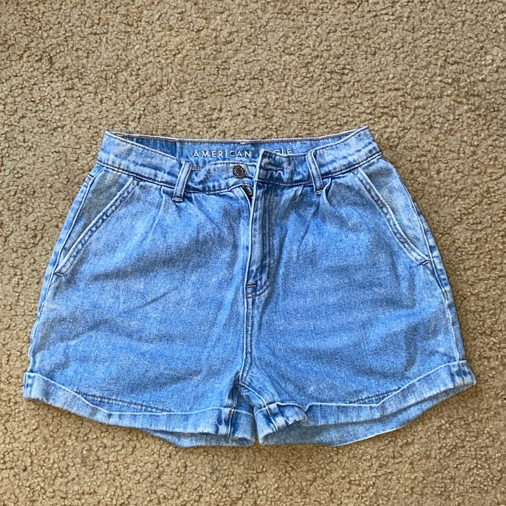American Eagle mom shorts